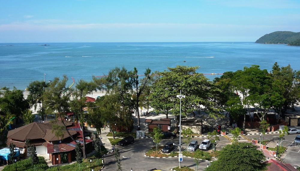 Langgura Baron Resort Pantai Cenang  Exterior foto