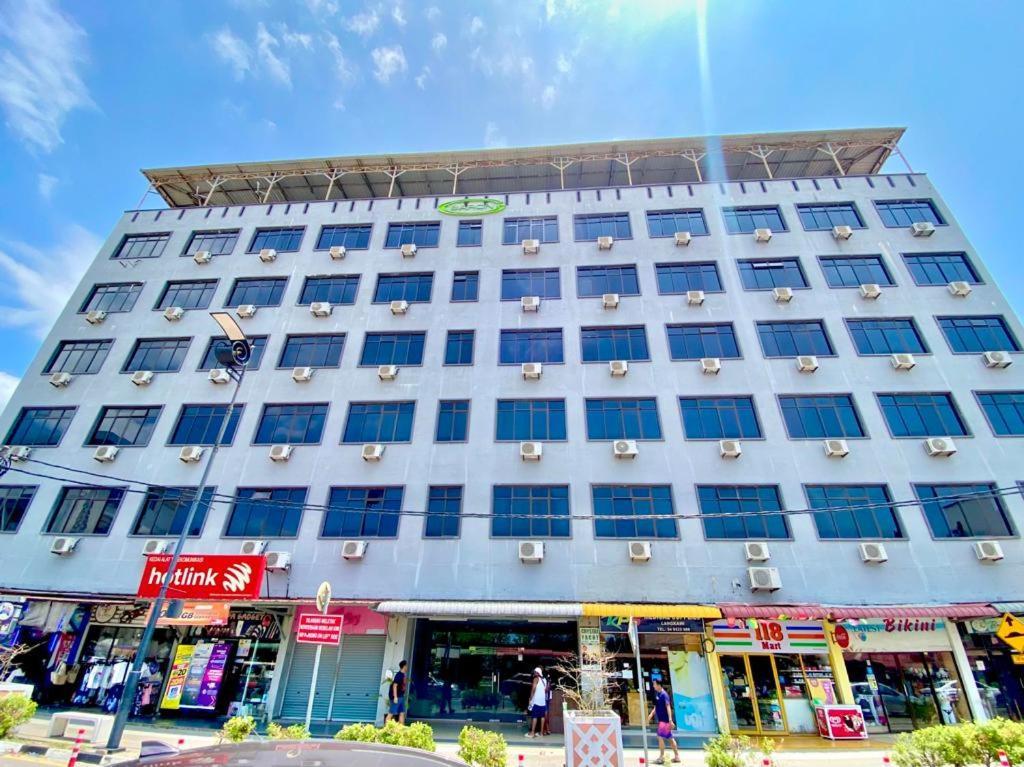 Langgura Baron Resort Pantai Cenang  Exterior foto
