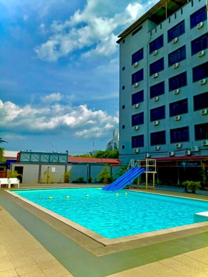 Langgura Baron Resort Pantai Cenang  Exterior foto