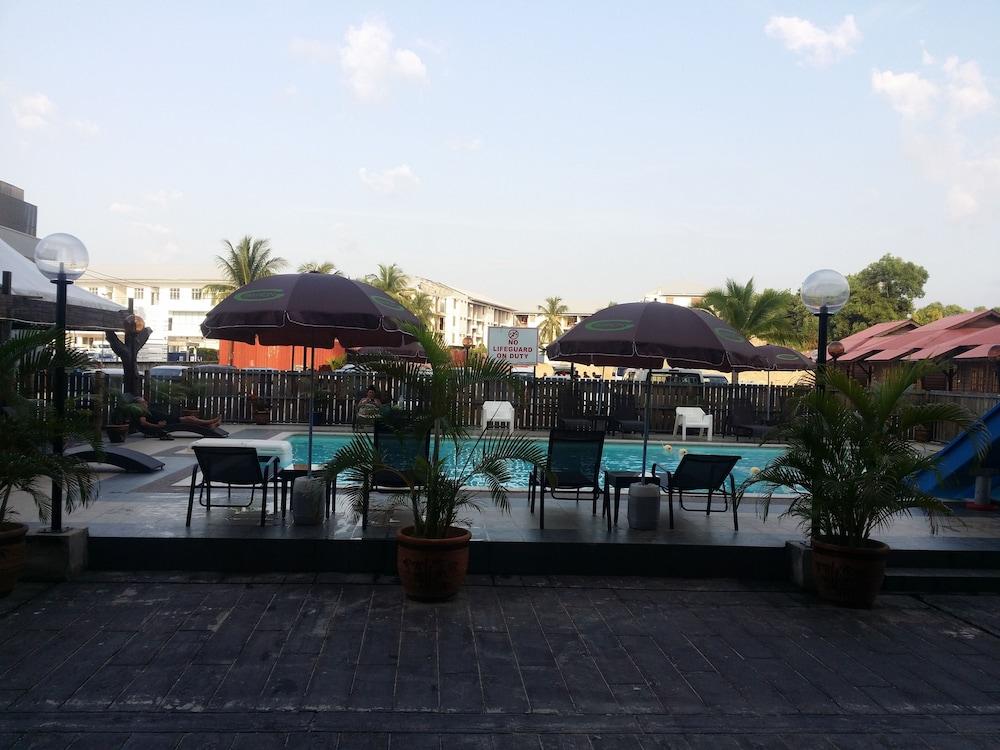 Langgura Baron Resort Pantai Cenang  Exterior foto