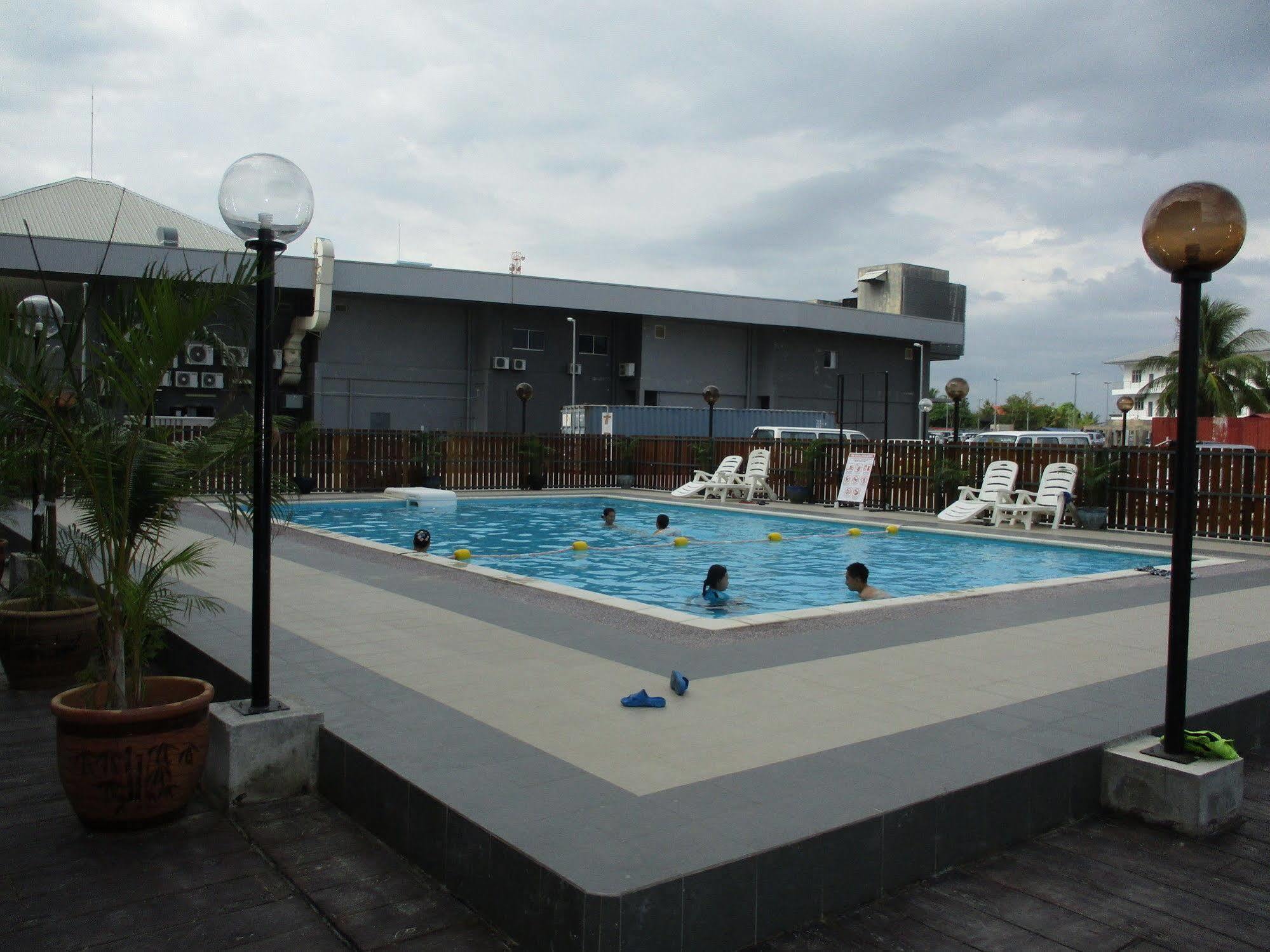 Langgura Baron Resort Pantai Cenang  Exterior foto